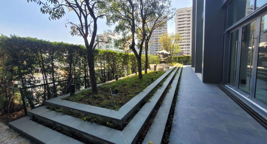 Condo en alquiler de 2 habitaciones en Khlong Toei, Bangkok