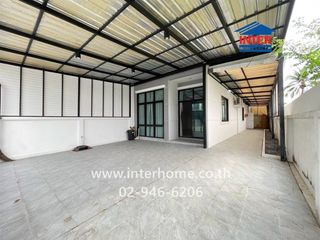Reihenhaus zur Miete und zum Kauf mit 4 Zimmer in Khlong Sam Wa, Bangkok