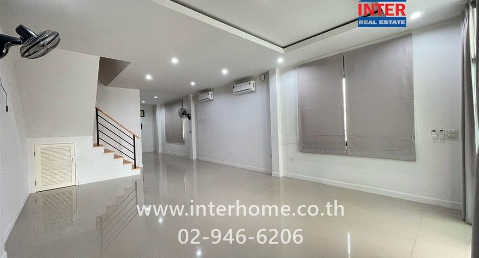 For rent and for sale 4 bedrooms townhouse in Khlong Sam Wa, Bangkok