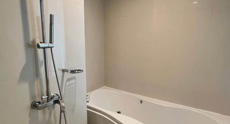 Wohnung zur Miete mit 2 Zimmer in Watthana, Bangkok