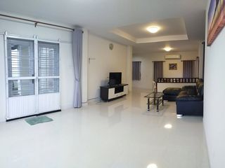 À louer 3 chambres maison à Hang Dong, Chiang Mai