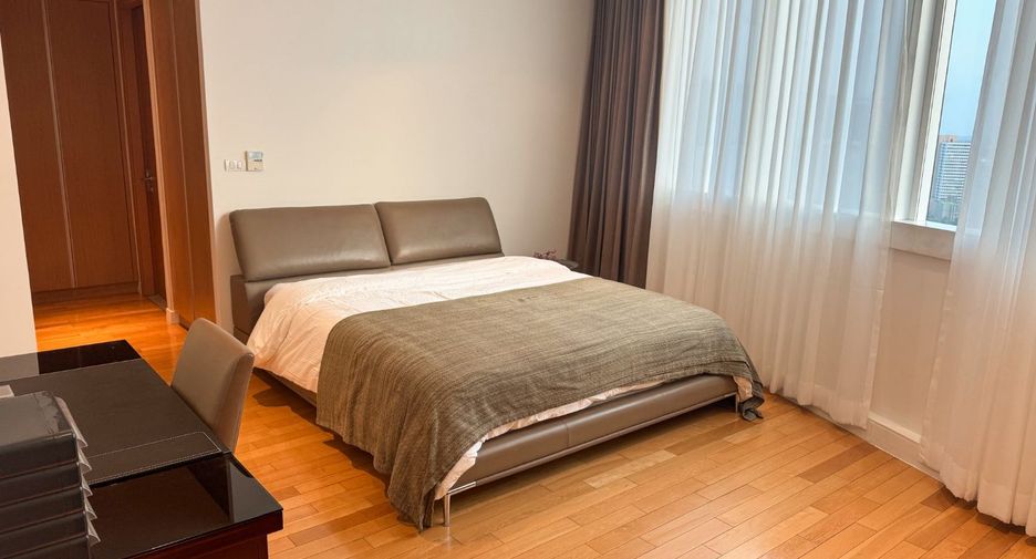 Wohnung zur Miete und zum Kauf mit 3 Zimmer in Khlong Toei, Bangkok