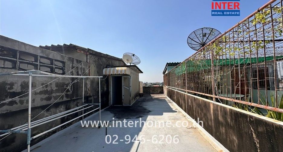 Продажа 3 спальни торговое помещение в Pak Kret, Нонтабури