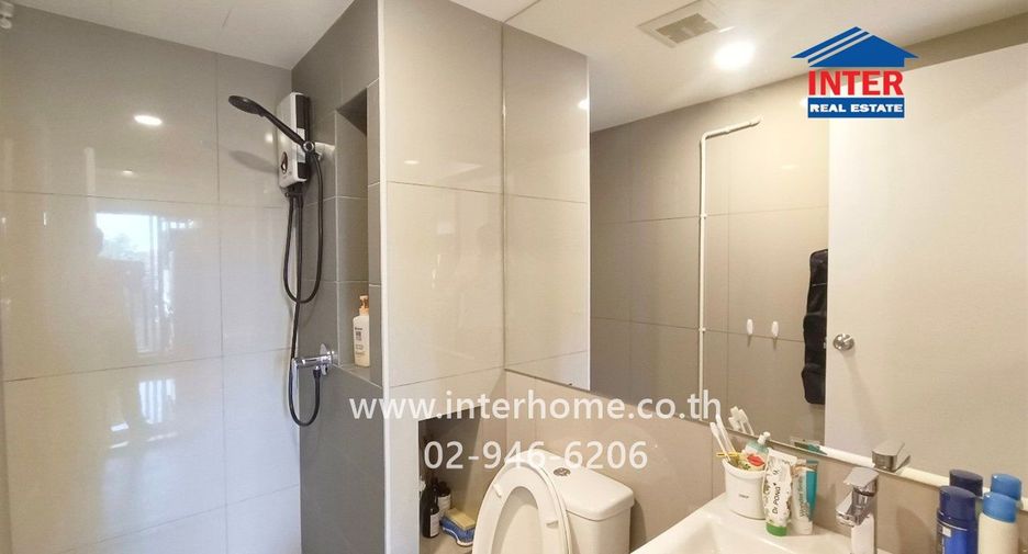 For sale 1 bed condo in Phra Khanong, Bangkok