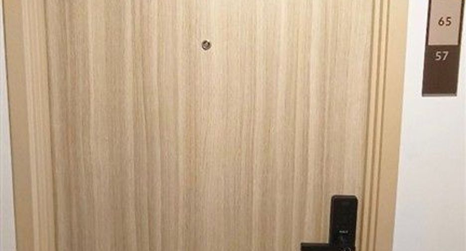 For sale 1 bed condo in Phra Khanong, Bangkok