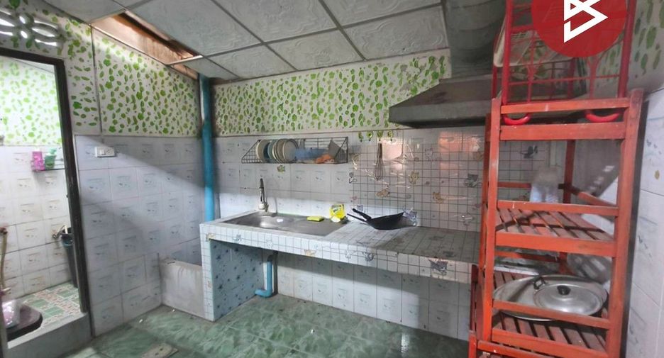 Casa adosada en venta de 2 habitaciones en Mueang Chon Buri, Chonburi