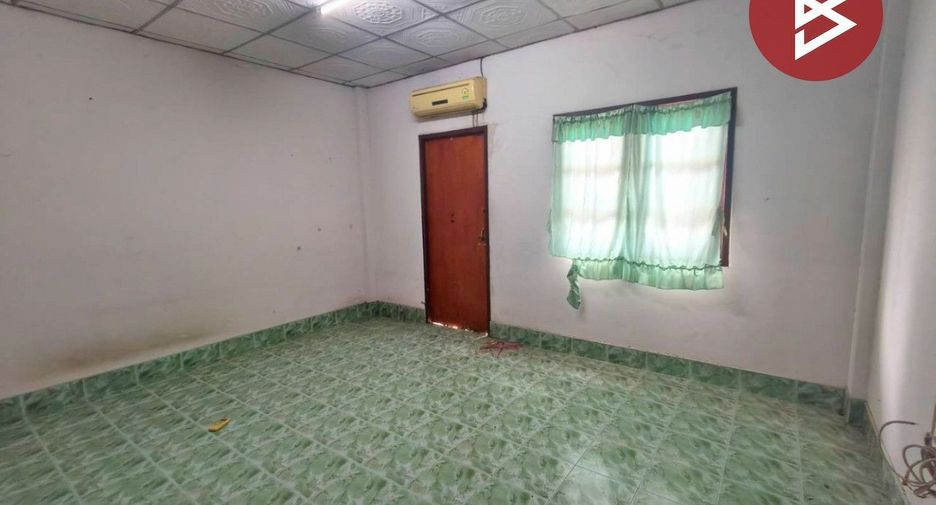 Casa adosada en venta de 2 habitaciones en Mueang Chon Buri, Chonburi