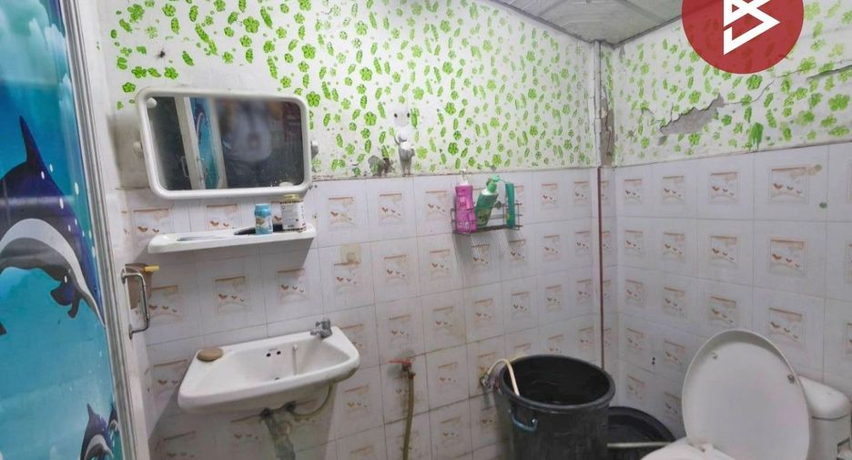 Casa adosada en venta de 2 habitaciones en Mueang Chon Buri, Chonburi