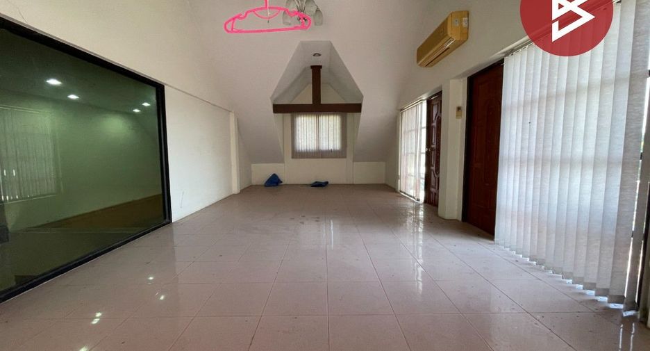 Oficina en venta de 10 habitaciones en Mueang Khon Kaen, Khon Kaen