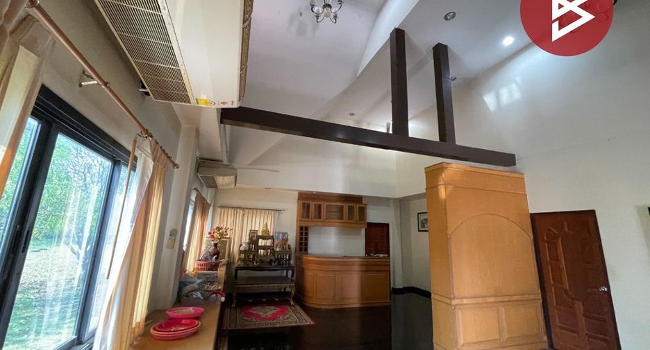 Oficina en venta de 10 habitaciones en Mueang Khon Kaen, Khon Kaen