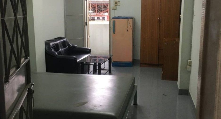 For sale 1 bed apartment in Mueang Samut Prakan, Samut Prakan