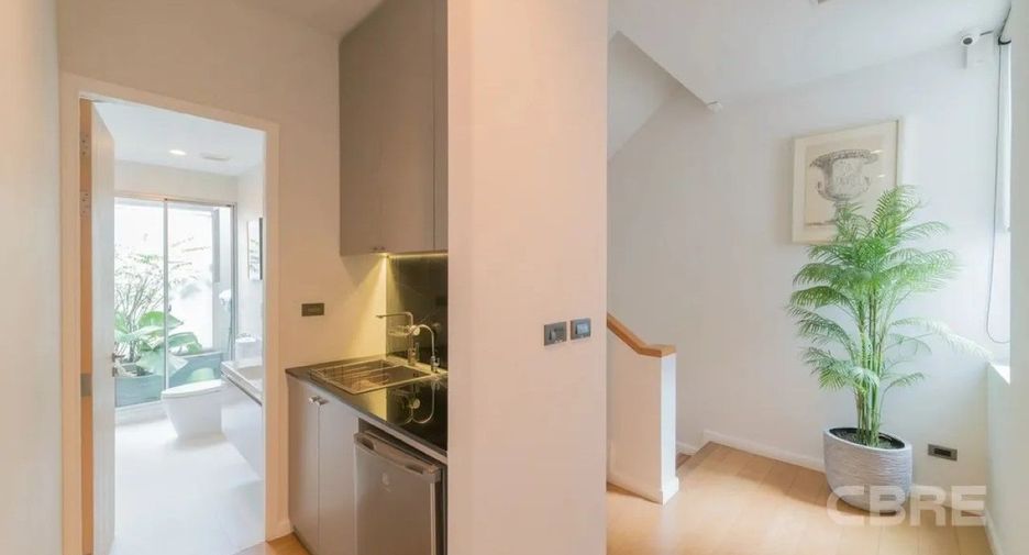 For rent and for sale 3 bedrooms house in Bang Kapi, Bangkok