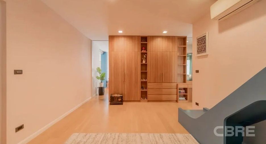 For rent and for sale 3 bedrooms house in Bang Kapi, Bangkok