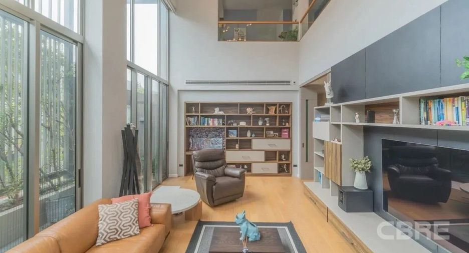For rent and for sale 3 bedrooms house in Bang Kapi, Bangkok