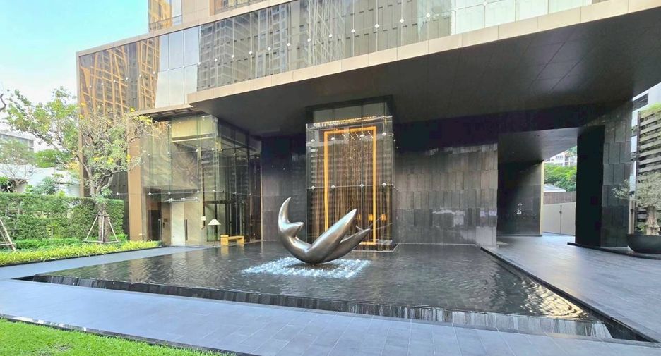 Wohnung zur Miete und zum Kauf mit 2 Zimmer in Khlong Toei, Bangkok