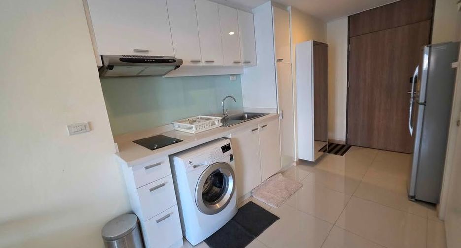 Condo en alquiler de 1 habitaciones en Khlong Toei, Bangkok