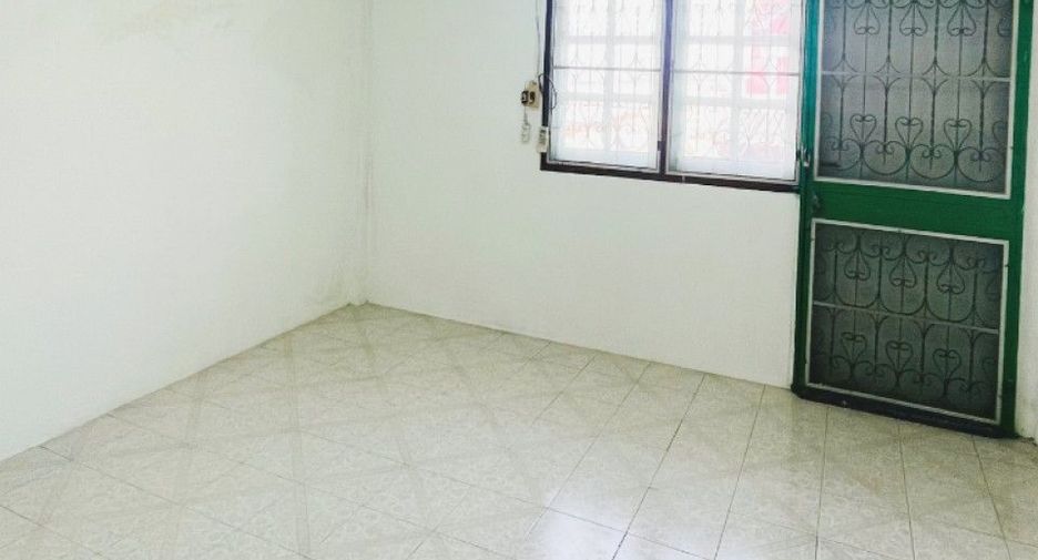 Casa adosada en venta de 2 habitaciones en Mueang Samut Sakhon, Samut Sakhon