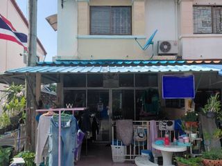 Продажа 2 спальни таунхаус в Mueang Chon Buri, Чонбури
