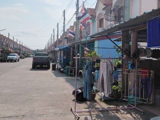 Продажа 2 спальни таунхаус в Mueang Chon Buri, Чонбури