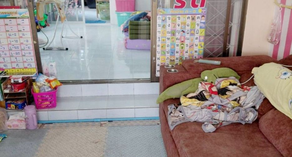 Продажа 2 спальни таунхаус в Mueang Chon Buri, Чонбури