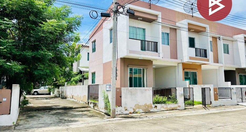 Casa adosada en venta de 2 habitaciones en Mueang Samut Sakhon, Samut Sakhon