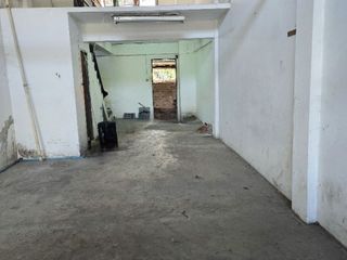 For sale 3 bedrooms retail Space in Lat Krabang, Bangkok