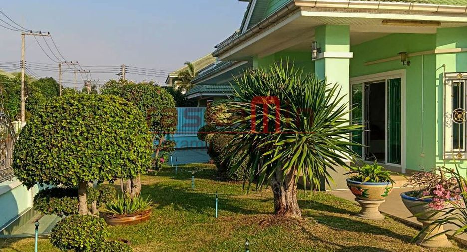 For rent 5 bedrooms villa in Bang Lamung, Chonburi