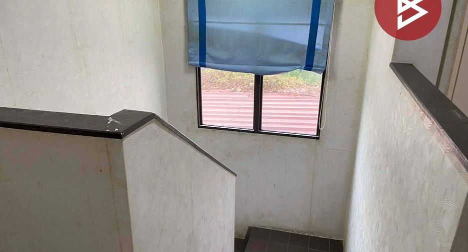 For sale 3 bedrooms house in Sam Phran, Nakhon Pathom