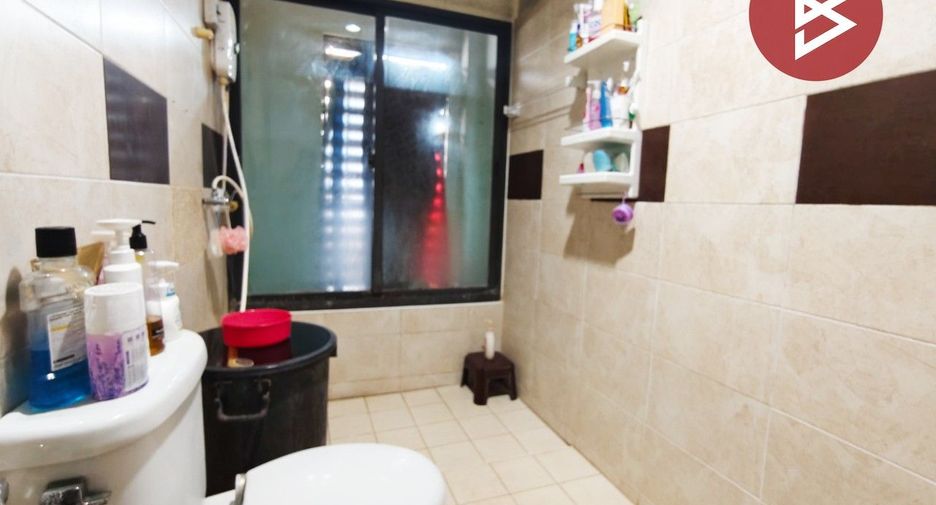 For sale 3 bedrooms house in Sam Phran, Nakhon Pathom