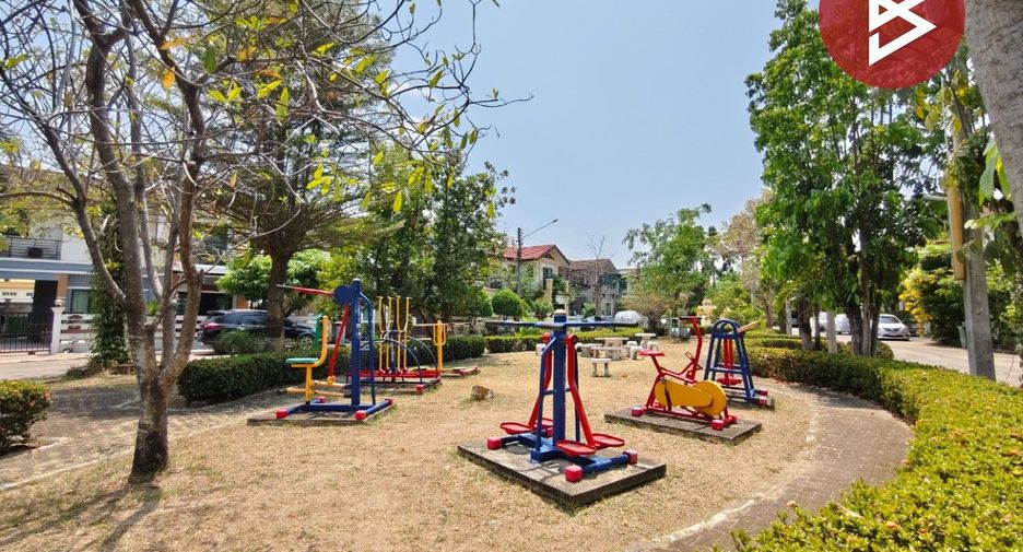 For sale 3 bedrooms house in Sam Phran, Nakhon Pathom