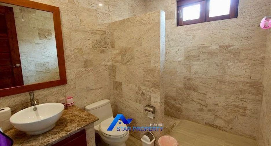 For sale 7 bedrooms villa in Sam Roi Yot, Prachuap Khiri Khan