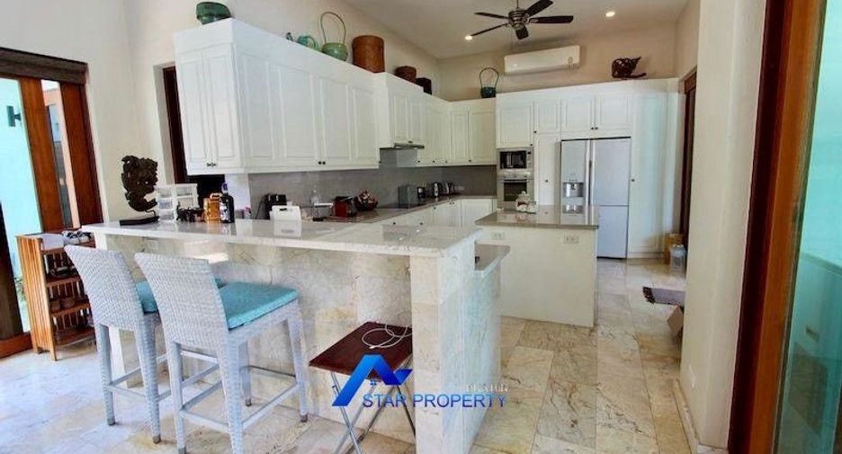 For sale 7 bedrooms villa in Sam Roi Yot, Prachuap Khiri Khan
