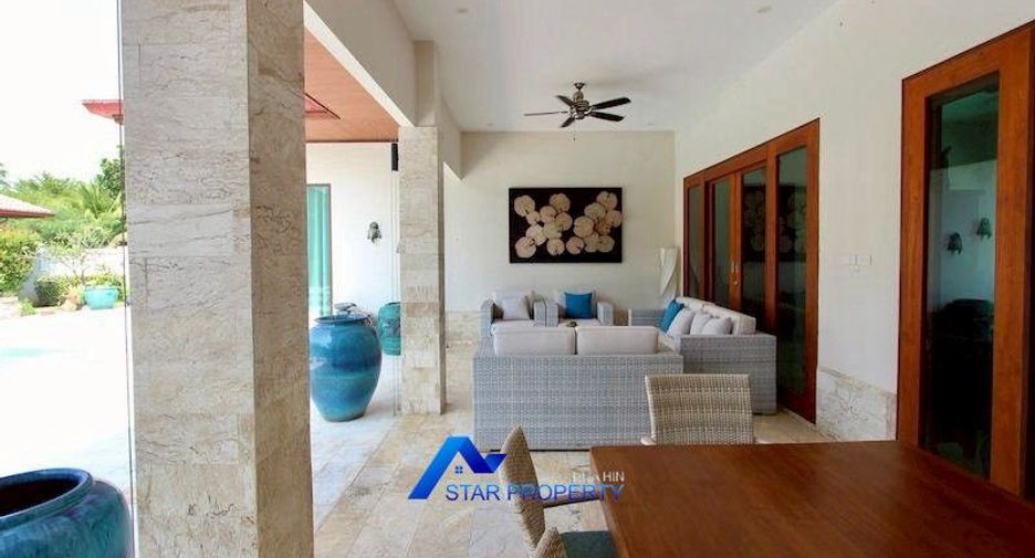 For sale 7 bedrooms villa in Sam Roi Yot, Prachuap Khiri Khan