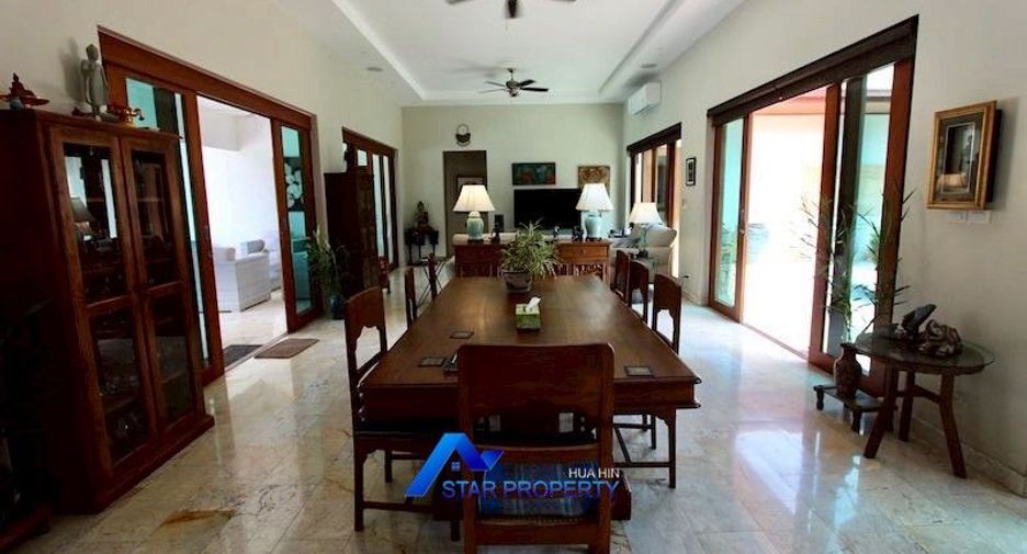 For sale 7 bedrooms villa in Sam Roi Yot, Prachuap Khiri Khan