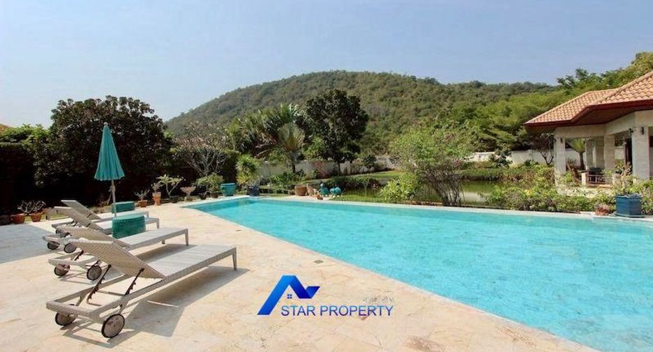 For sale 7 bedrooms villa in Sam Roi Yot, Prachuap Khiri Khan