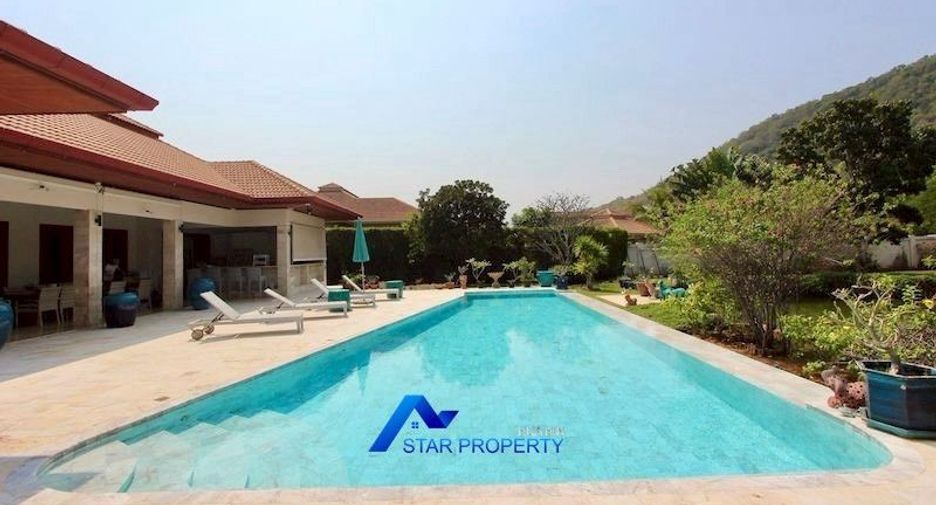 For sale 7 bedrooms villa in Sam Roi Yot, Prachuap Khiri Khan
