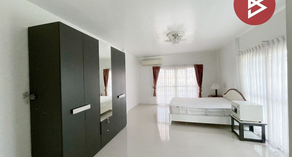 For sale 4 bedrooms house in Thanyaburi, Pathum Thani