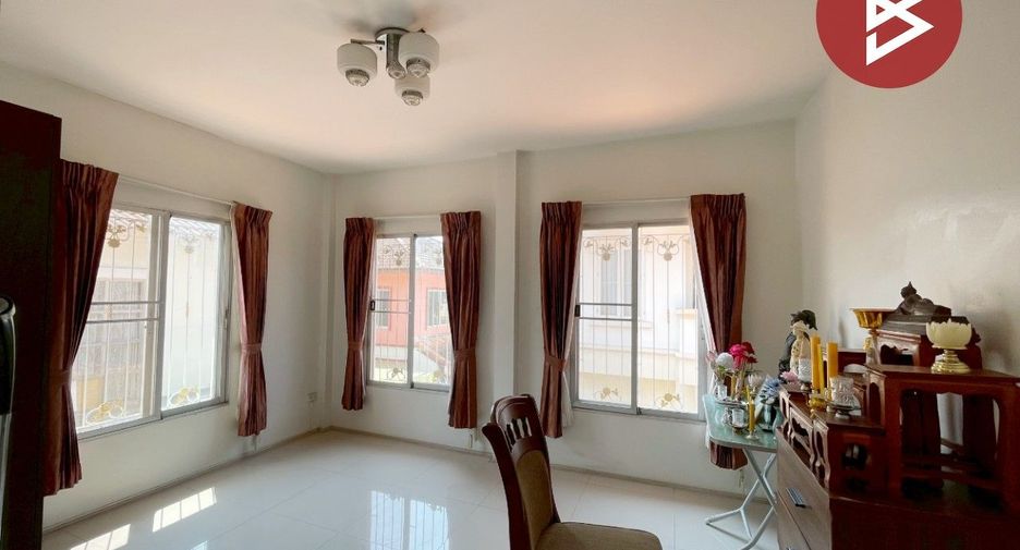 For sale 4 bedrooms house in Thanyaburi, Pathum Thani