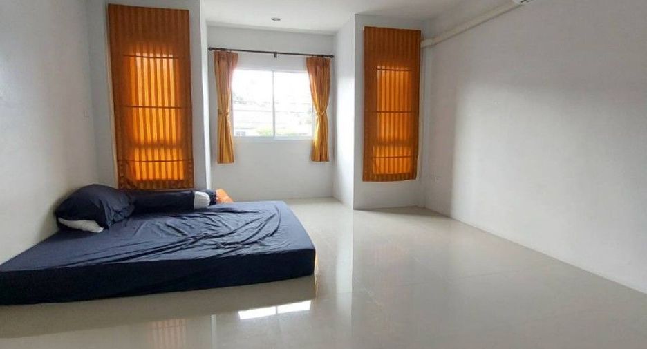 Casa adosada en venta de 2 habitaciones en Mueang Nakhon Si Thammarat, Nakhon Si Thammarat