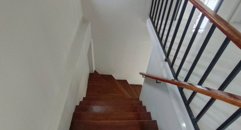 For sale 3 bedrooms house in Mueang Trat, Trat