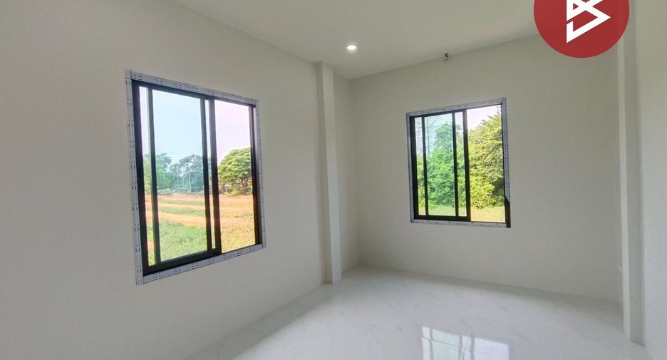 For sale 3 bedrooms house in Mueang Trat, Trat