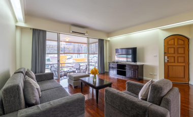 For rent 2 bedrooms apartment in Khlong Toei, Bangkok