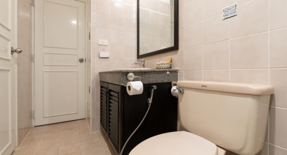 For rent 2 bedrooms apartment in Khlong Toei, Bangkok
