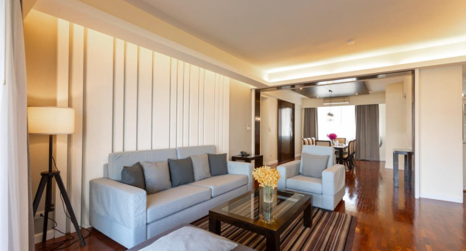 For rent 2 bedrooms apartment in Khlong Toei, Bangkok