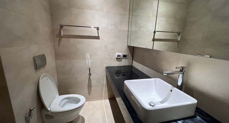 For rent 1 bed condo in Sathon, Bangkok