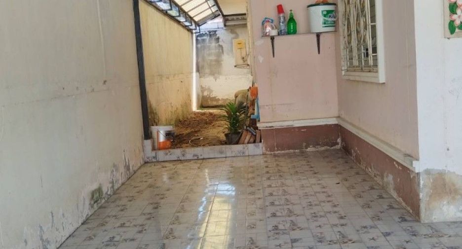 出售 2 卧室 联排别墅 在 Mueang Nakhon Ratchasima, Nakhon Ratchasima
