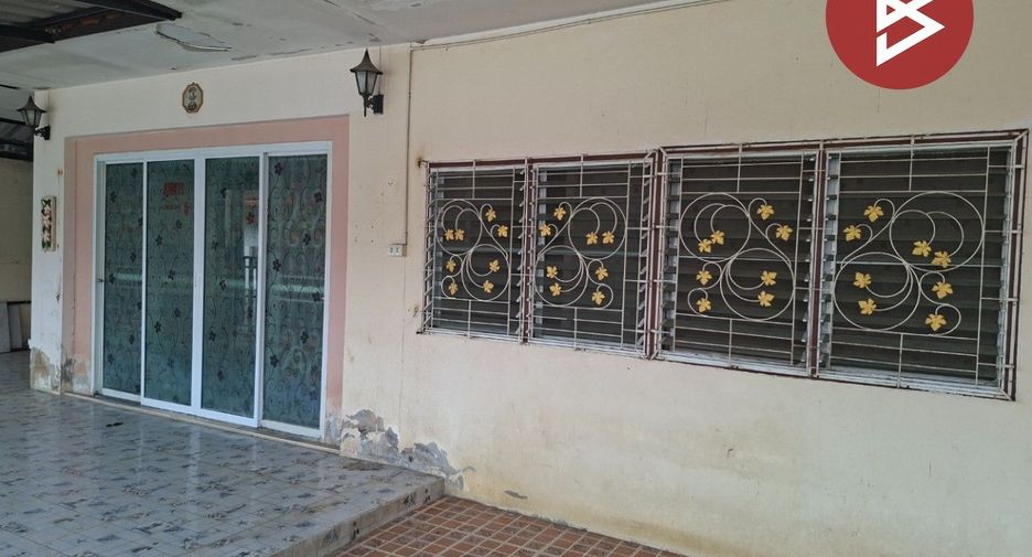 出售 2 卧室 联排别墅 在 Mueang Nakhon Ratchasima, Nakhon Ratchasima