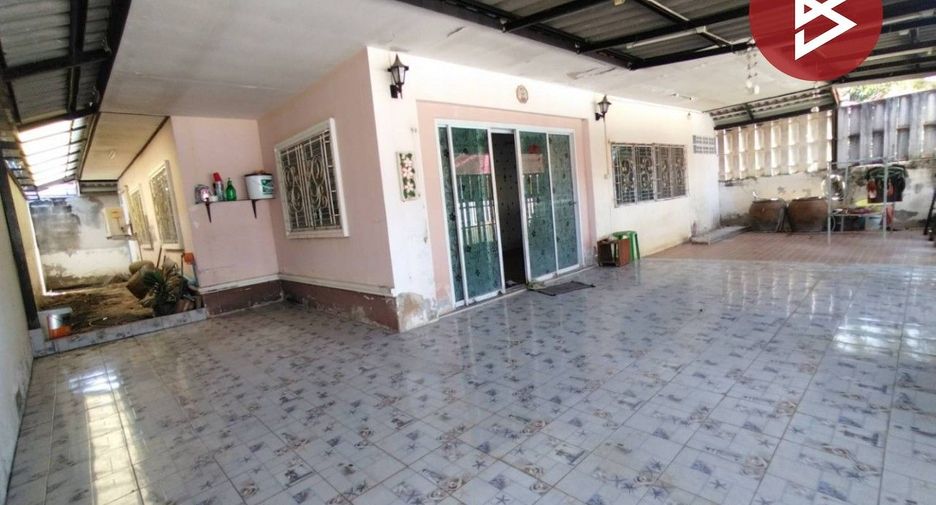出售 2 卧室 联排别墅 在 Mueang Nakhon Ratchasima, Nakhon Ratchasima