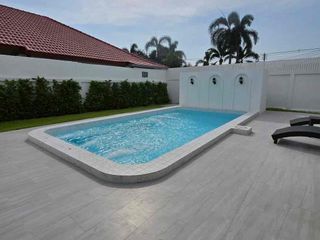 À louer 4 chambres villa à Bang Lamung, Chonburi