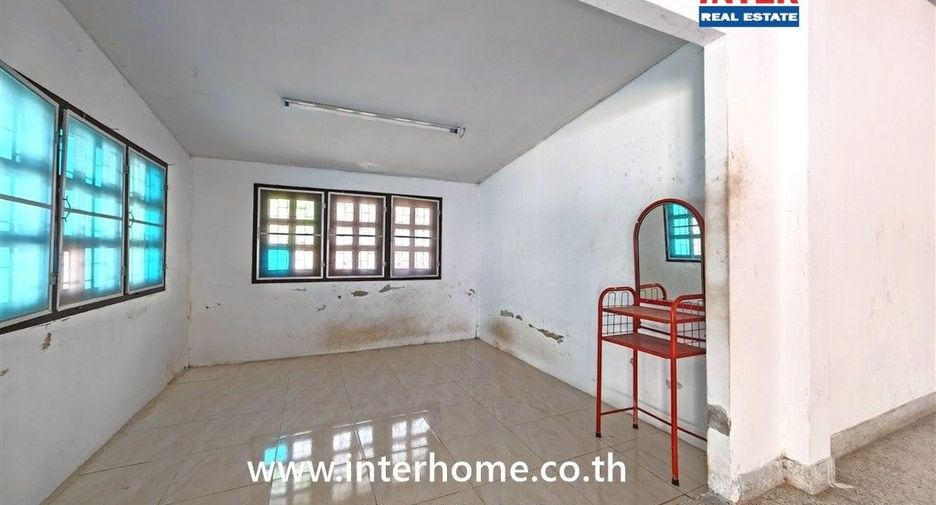 À vendre 2 chambres maison à Song Phi Nong, Suphan Buri
